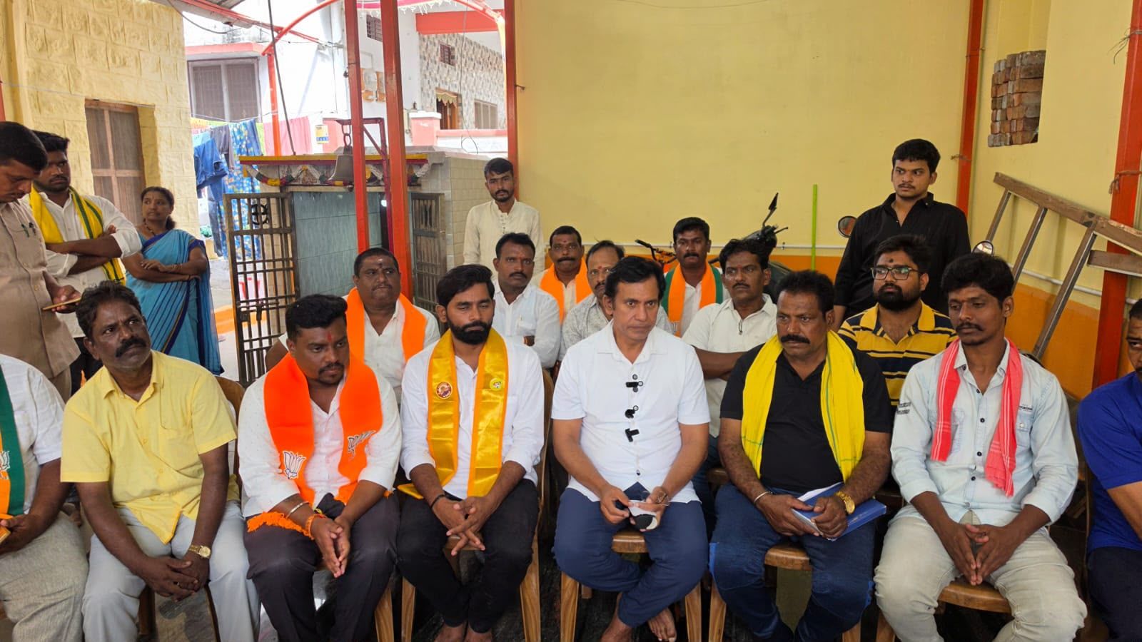 ​మున్సిపల్ నిబంధనలు పాటిస్తేనే పట్టణాభివృద్ధి: ఎమ్మెల్యే పార్థసారథి